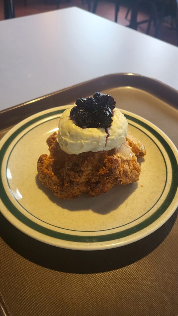 study cafe in Seoul scone dessert