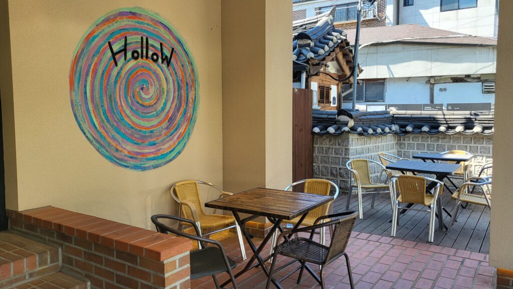 Hollow Café Anguk Station exterior view