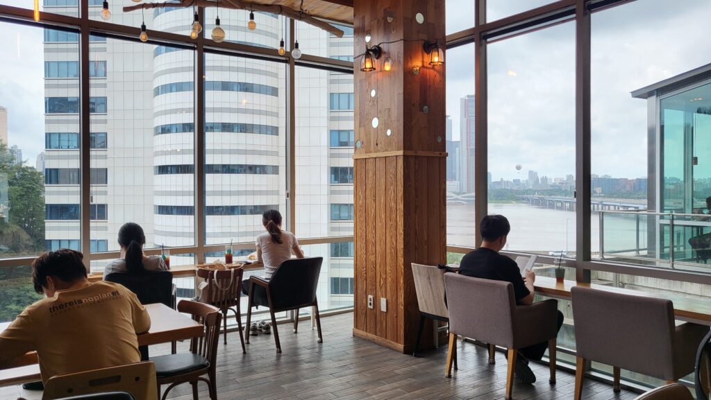 8th floor Hangang view cafe in Mapo 