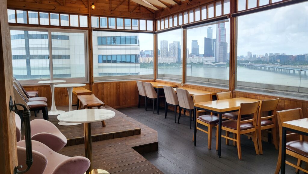 9th floor rooftop cafe