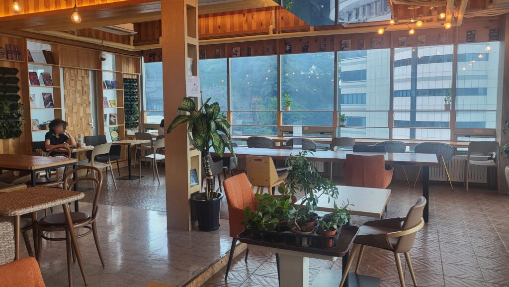 6th floor garden plaza