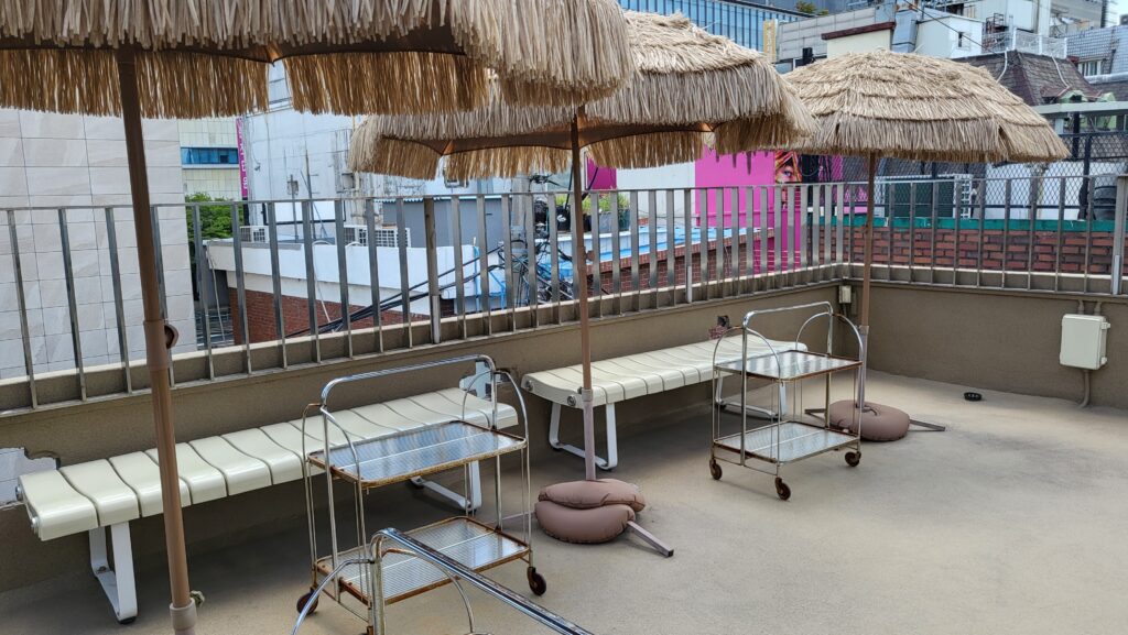 Cozy cafe near me rooftop seating in Seoul
