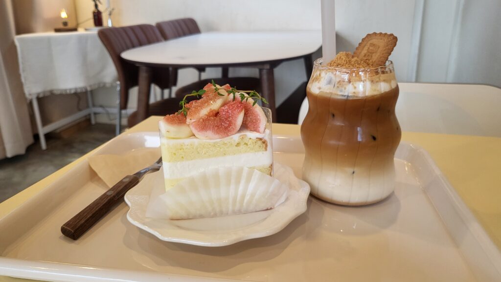 Fig cake and special drinks near me like delos latte at Cafe OKLM