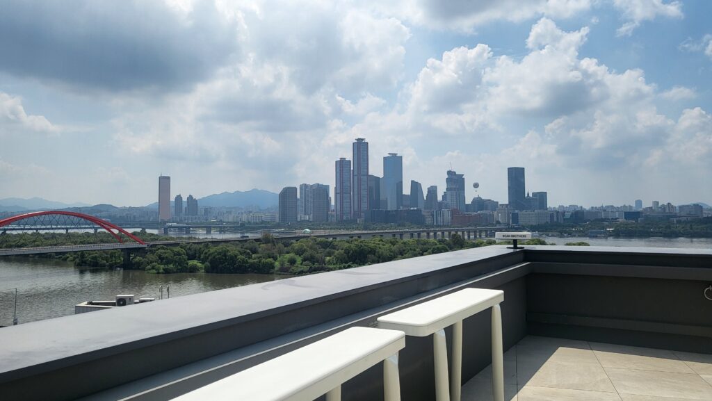 Rooftop Hangang River view cafe in Seoul at Bean Brothers Coffee House