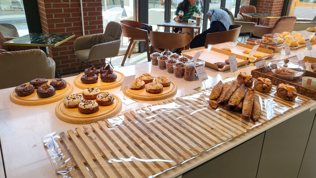 Baked goods at Ikseon-dong hanok cafe Wooz Bakery