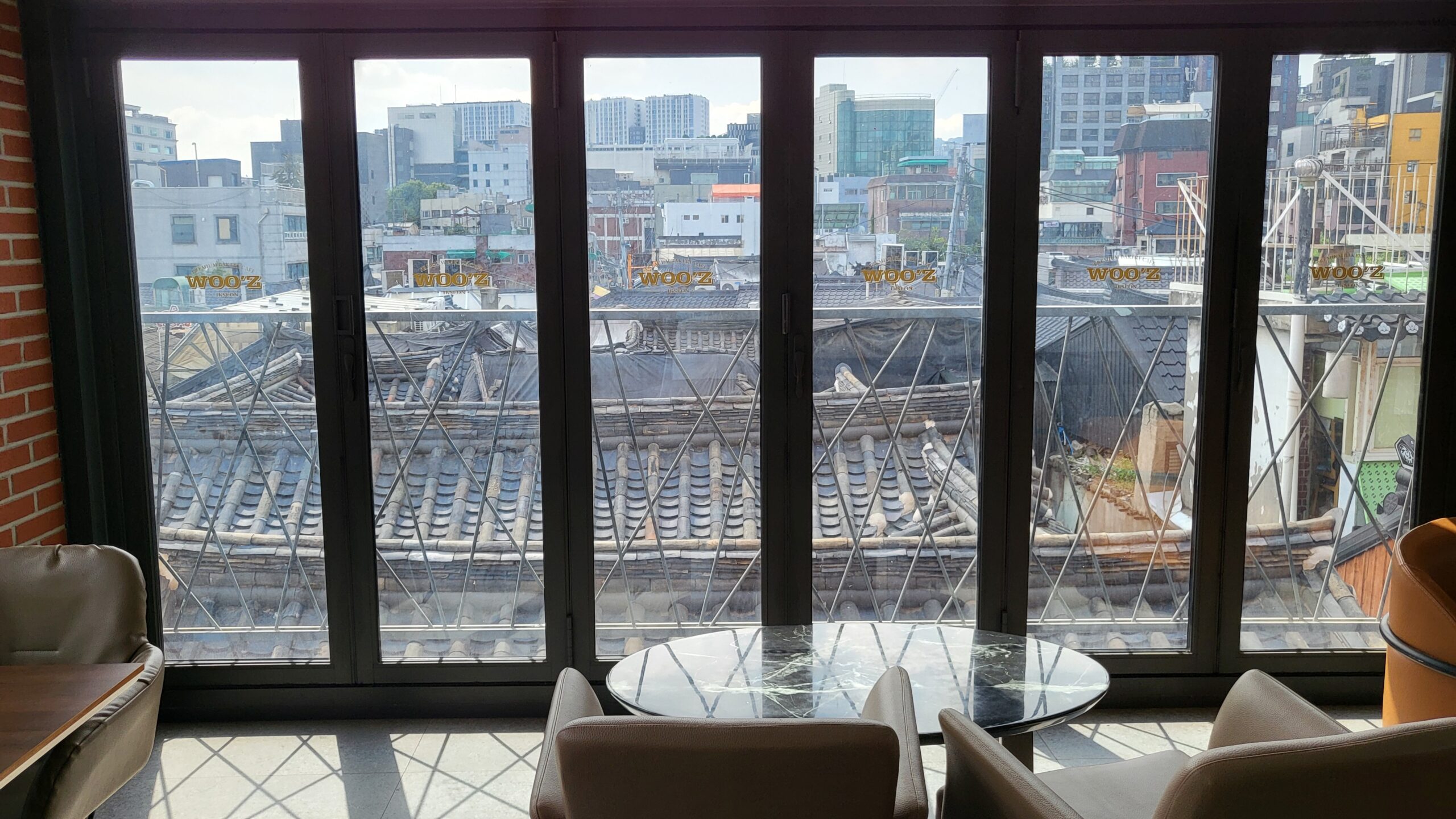 Ikseon-dong Hanok Cafe – Cozy Woo’z Bakery Near Jongno-3ga