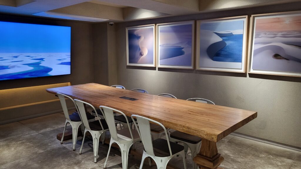 Spacious focus study zone 