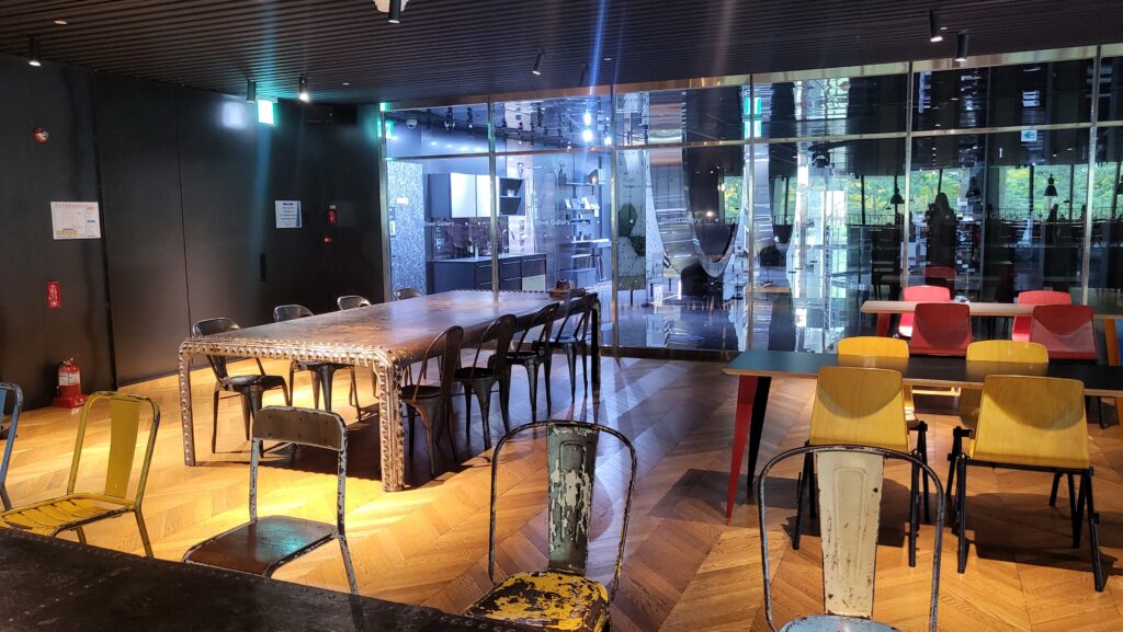 Terarosa POSCO Book Cafe 2nd floor seating