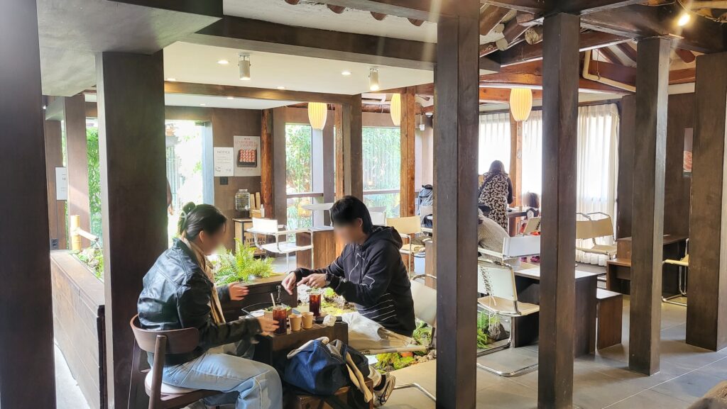 Jongno aesthetic cafe entrance seat