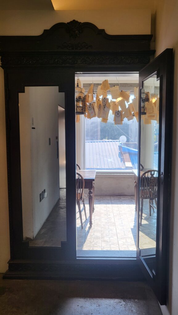 Mailroom Sindang Cafe third floor entrance