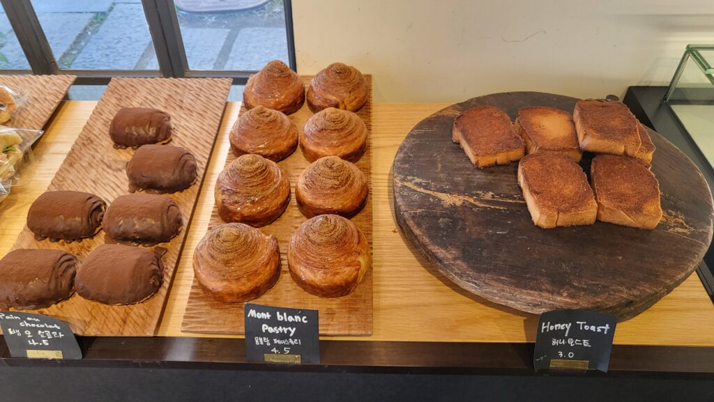 Baked goods at Baeogae Bakery near Naksan Park Gaeppul Cafe