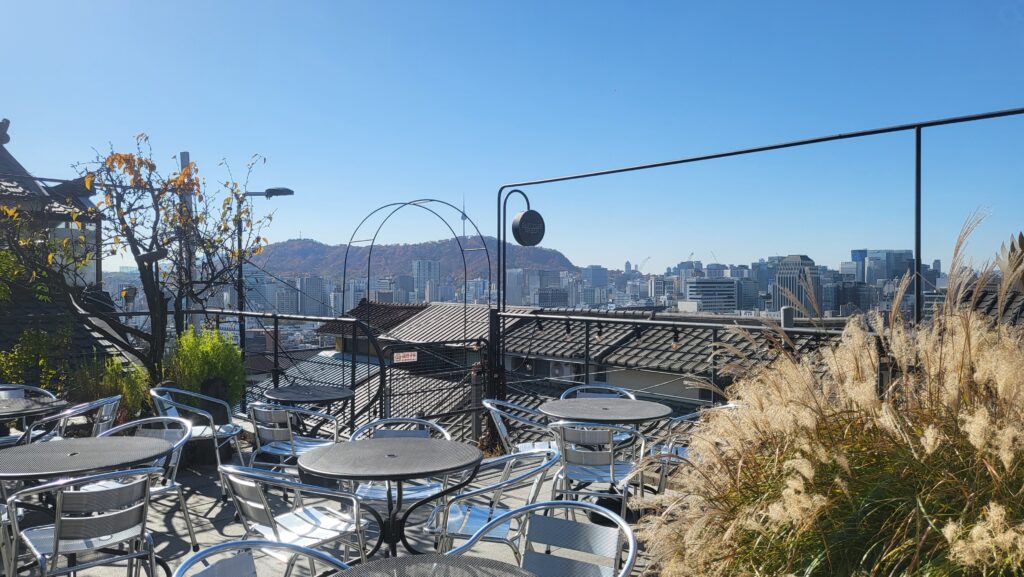 Baeogae Bakery outdoor seating