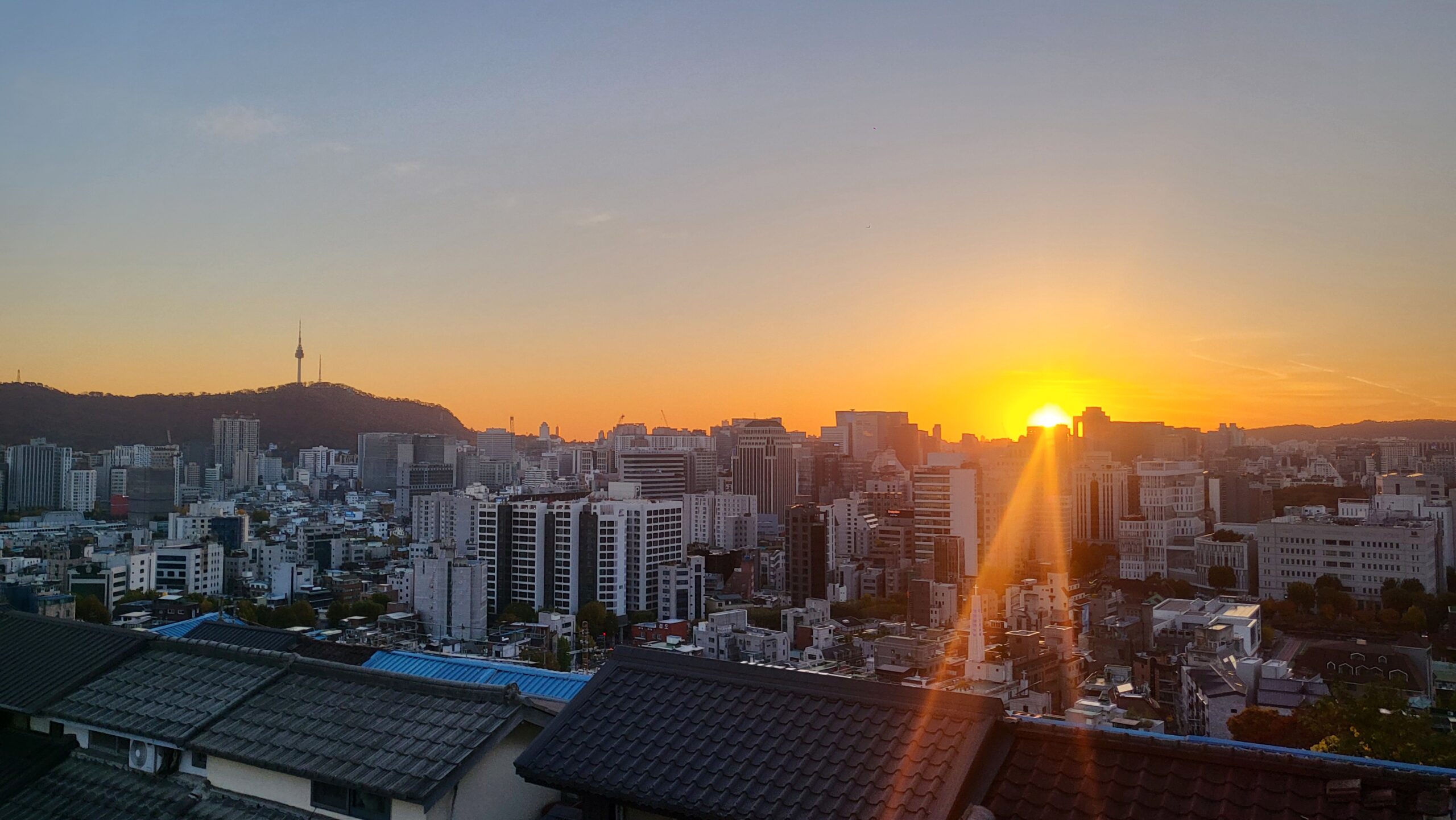 2025 Best 4 Seoul View Cafes | Hangang River & City Views