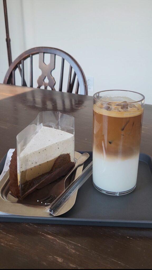 Mailroom Sindang Cafe iced latte & Earl Grey cake