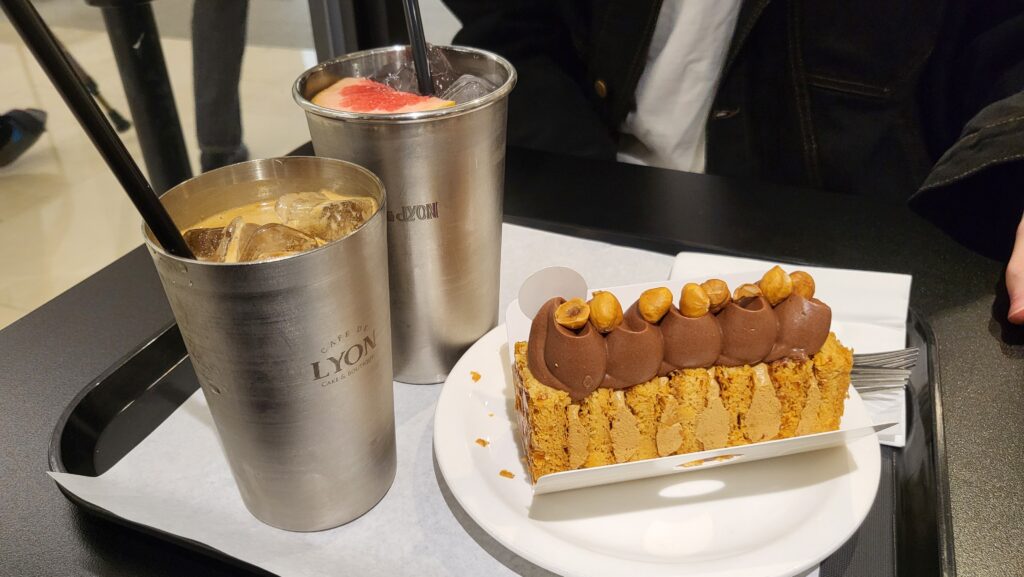 cafe latte, grapefruit ade, mille-feuille gianduja