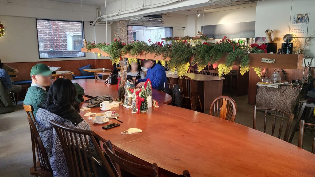 Hyehwa Date Course Chillin interior