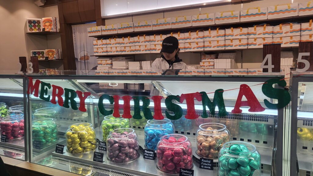 Horang Gelatteok Busan Review counter