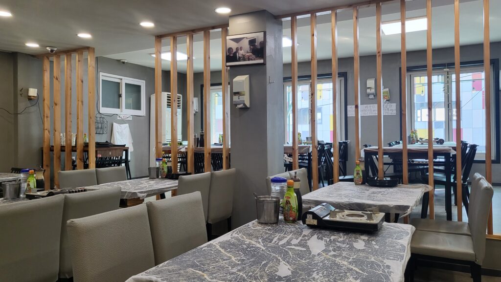 Busan Food Trip 101 Hanwol Hoe Restaurant interior