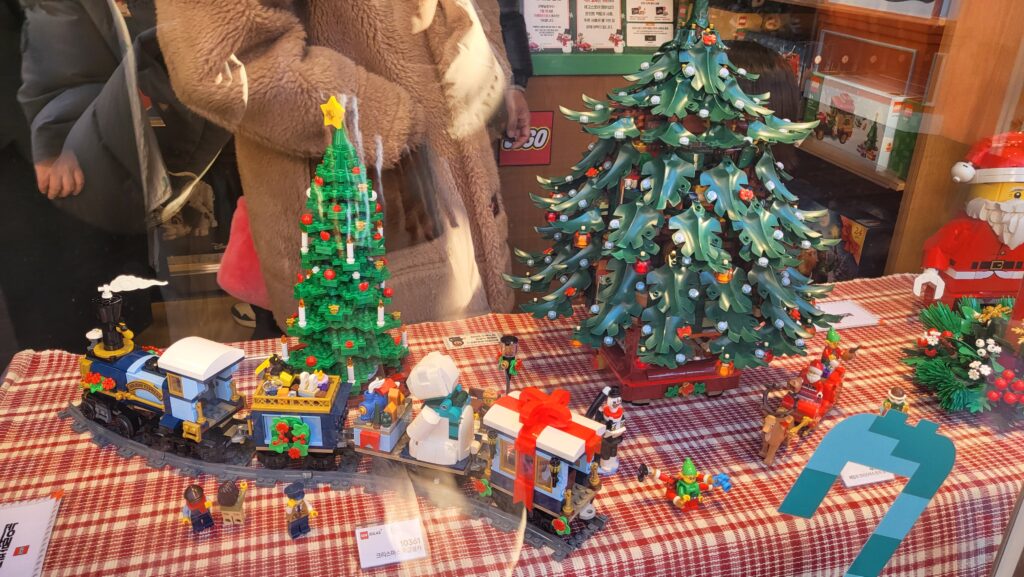 Jamsil Christmas Market Date LEGO