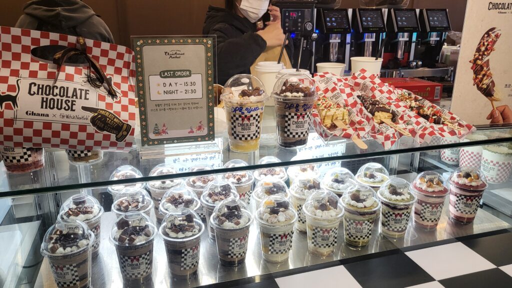Jamsil Christmas Market Date Chocolate House interior