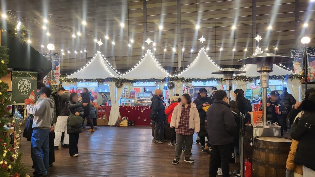 Jamsil Christmas Market Date Night Experience