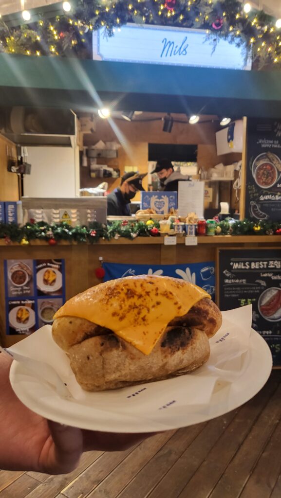 Jamsil Christmas Market Date Cheeseburger bun