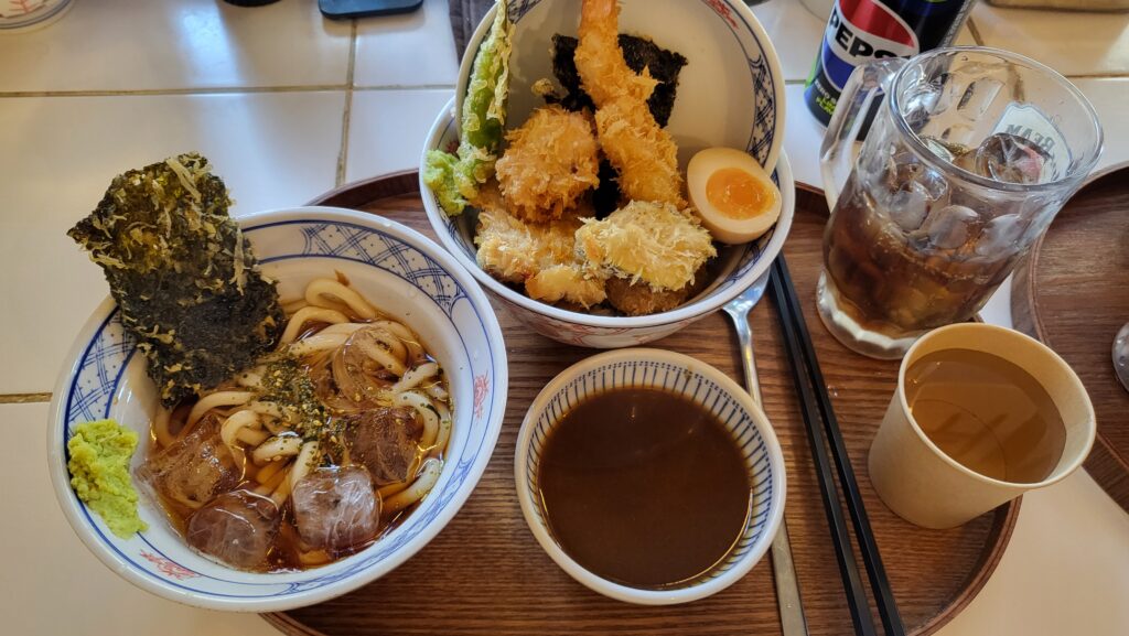 Best Hoegi Tendon Toriten pork loin + shrimp tempura rice bowl + mini cold udon